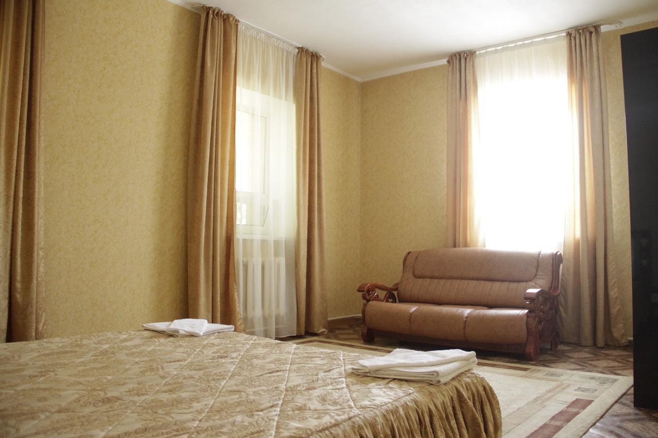 Inn Sofia Astana Exterior foto